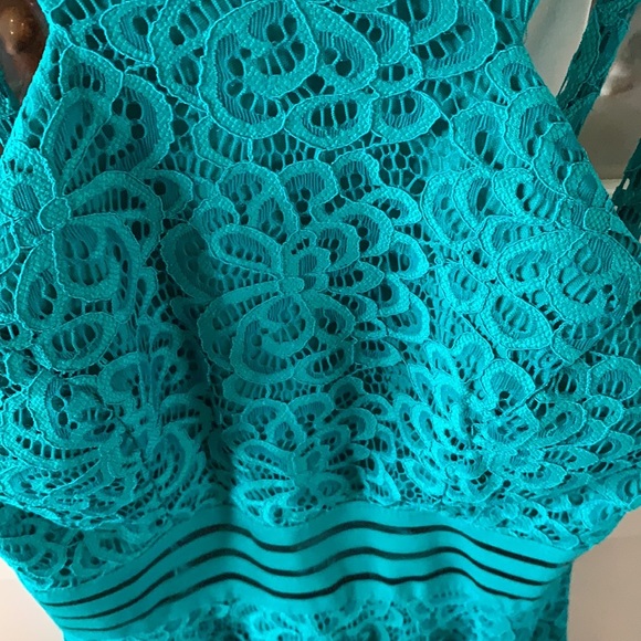 City Studio jr sz 3 lace dress worn once!!! - Picture 4 of 7